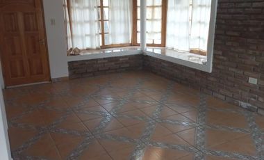 Casa venta en Los Antiguos 3 dormitorios 2 baños con patio cochera