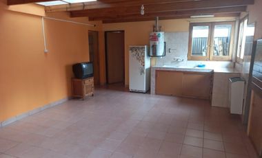 Casa venta en Los Antiguos 3 dormitorios 2 baños con patio cochera