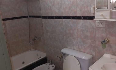 Casa venta en Los Antiguos 3 dormitorios 2 baños con patio cochera