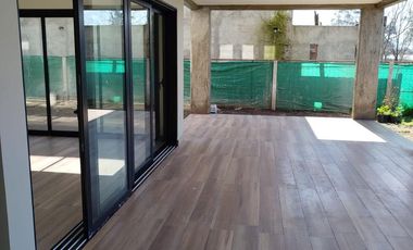 Imponente Casa en venta en Country El Mirador
