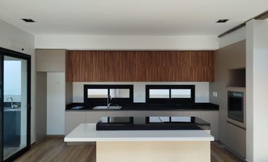 Imponente Casa en venta en Country El Mirador