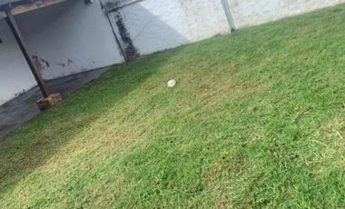 Dos casas  Independiente Financiacion  Permuta Oportunidad  Inversion  Jardin Villa de Mayo