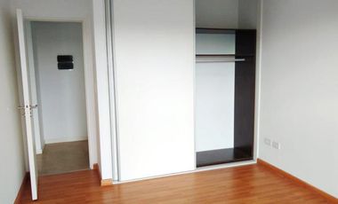 Excelente departamento de 2 ambientes al frente. Banfield E.-