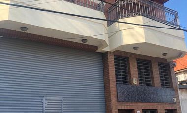 VENTA GALPÓN 390 M2  MÁS 2 DEPARTAMENTOS - LANÚS ESTE