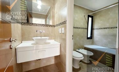 Casa en venta en Barrio Los Naranjos Canning