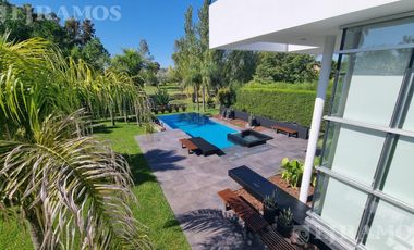 Casa en venta y/o alquiler en Los Castores - Nordelta