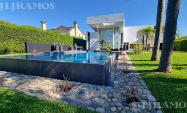 Casa en venta y/o alquiler en Los Castores - Nordelta