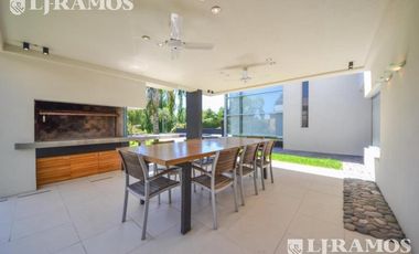 Casa en venta y/o alquiler en Los Castores - Nordelta