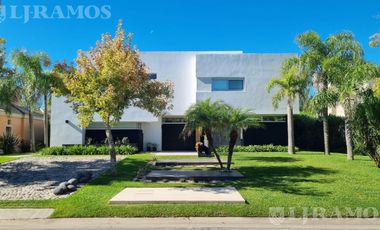 Casa en venta y/o alquiler en Los Castores - Nordelta