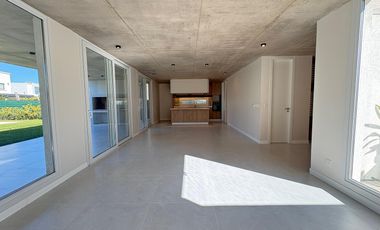 Venta| Casa familiar con 5 dormitorios y gran distribución | Ceibos Puertos