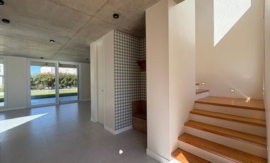 Venta| Casa familiar con 5 dormitorios y gran distribución | Ceibos Puertos