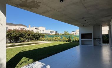 Venta| Casa familiar con 5 dormitorios y gran distribución | Ceibos Puertos
