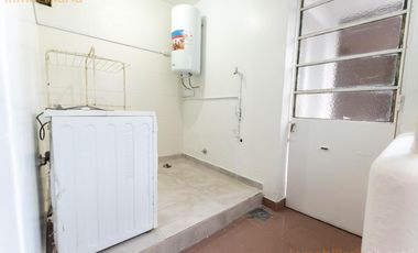 Calle 16 entre 69 y 70 La Plata - Casa de 5 dormitorios en Alquiler