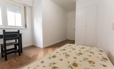 Calle 16 entre 69 y 70 La Plata - Casa de 5 dormitorios en Alquiler