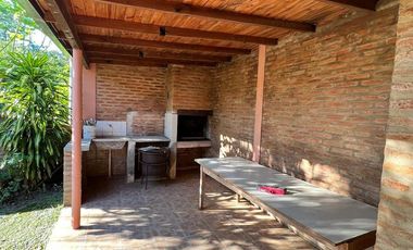 Casa en Paso De La Patria