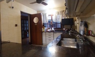 Casa 3D mas local comercial venta en Ayacucho al 800