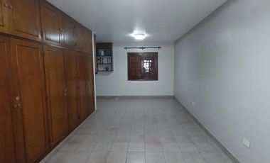 Casa 3D mas local comercial venta en Ayacucho al 800