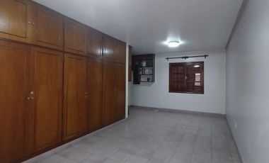 Casa 3D mas local comercial venta en Ayacucho al 800