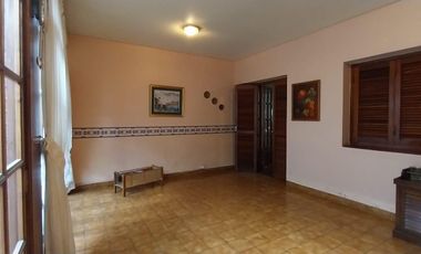 Casa 3D mas local comercial venta en Ayacucho al 800