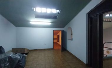 Casa 3D mas local comercial venta en Ayacucho al 800