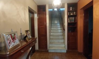 Casa 3D mas local comercial venta en Ayacucho al 800