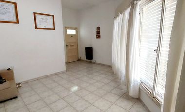 Centro - Casa + Dpto