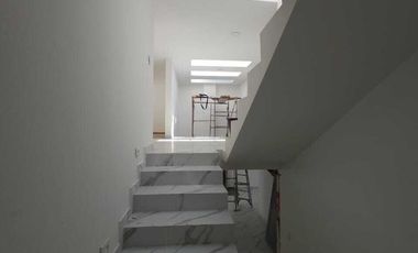 HERMOSA RESIDENCIA BOSQUES DE ECHEGARAY