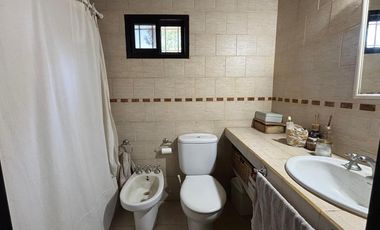 Casa en venta en 6 entre 475 y 476, City Bell