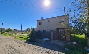 Casa en venta en 6 entre 475 y 476, City Bell