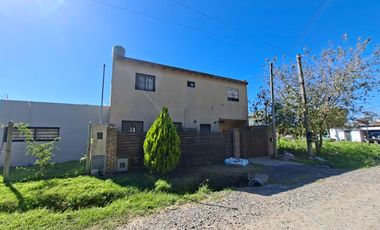 Casa en venta en 6 entre 475 y 476, City Bell
