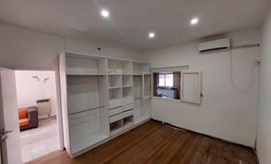 Casa en venta centro de Escobar - LIBERTAD Y GELVEZ