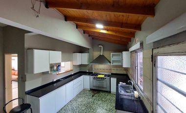 Casa en venta centro de Escobar - LIBERTAD Y GELVEZ