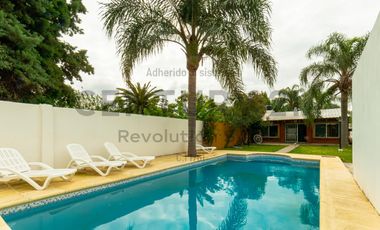 Casa en Venta - 2 Dormitorios con Pileta - Parque - Soldini