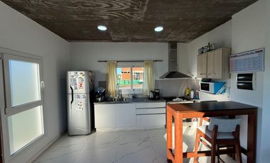 Casa en venta en barrio privado Costa Verde en Junin.