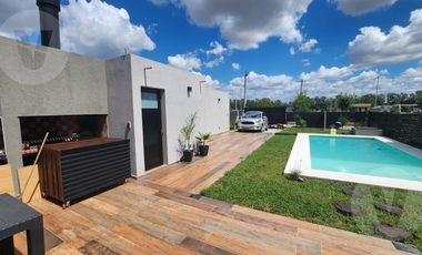 Casa en Carlos Spegazzini| Estilo Campo