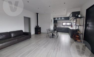Casa en Carlos Spegazzini| Estilo Campo