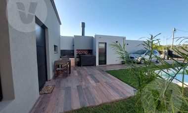 Casa en Carlos Spegazzini| Estilo Campo