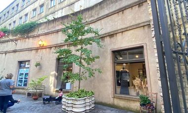 LOCAL EN VENTA EN PISO PRINCIPAL PLAZA CANNING