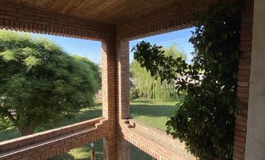 HERMOSA CASA EN PEHUAJO