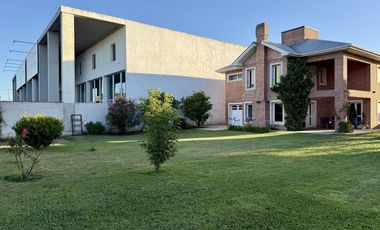 HERMOSA CASA EN PEHUAJO