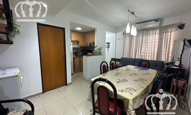 Venta - Departamento - 3 ambientes - en 2 plantas -  gran patio -  Lanús Este.