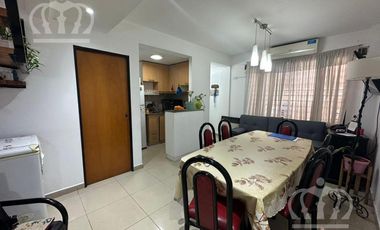 Venta - Departamento - 3 ambientes - en 2 plantas -  gran patio -  Lanús Este.