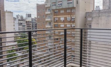 Venta departamento 1 Dormitorio doble balcón - Sarmiento 1500
