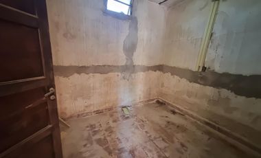 Casa con dependencia en venta en Maciel