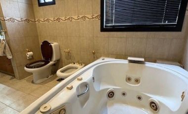 HERMOSA CASA 4 DORM 306 MTS CUB APROX 2 Plantas  Gr Jardin   GRPiscina AP CRÉDITO S/LOTE 8.66 X39.25