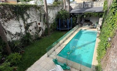 HERMOSA CASA 4 DORM 306 MTS CUB APROX 2 Plantas  Gr Jardin   GRPiscina AP CRÉDITO S/LOTE 8.66 X39.25