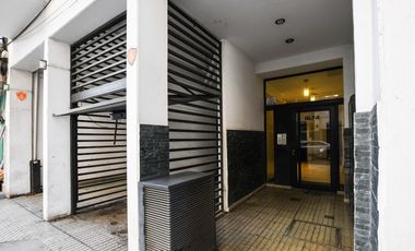 Amplia oficina a la venta en centro de la ciudad de Rosario Dorrego 1600