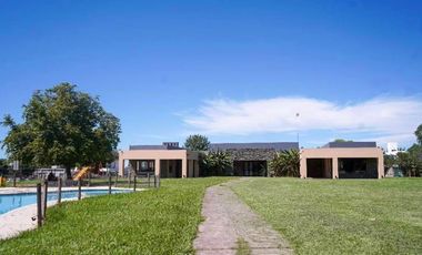 Terreno central en venta 567m2 en Country Cerro Azul