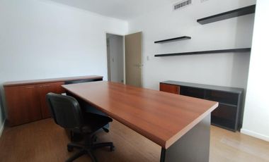 Excelente oficina en Venta ubicada a metros de Bv Oroño y Av Pellegrini Montevideo 2400 Rosario