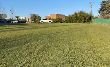 Terreno en venta en Country del Pilar, Av Solano Vera 2800